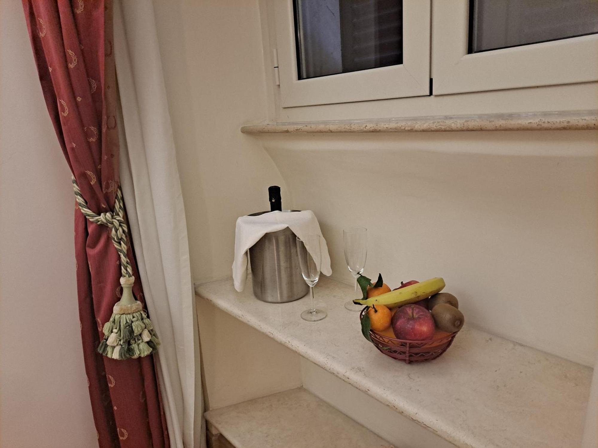 Suites Rome Pensionat *