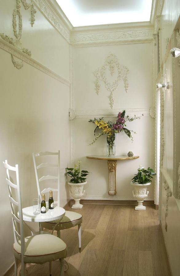 Suites Rome Gæstehus *